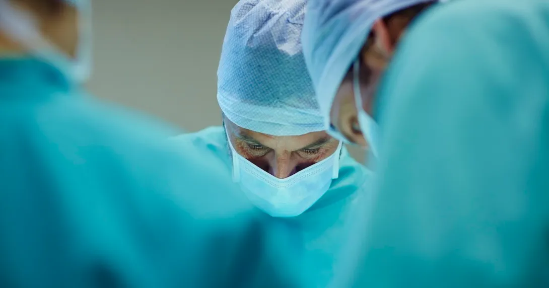 Surgeons in an OR Surgeons in an OR